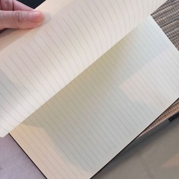 Levenger  Made in Italy large rustic leather embossed journal blank pages brown - Picture 5 of 8